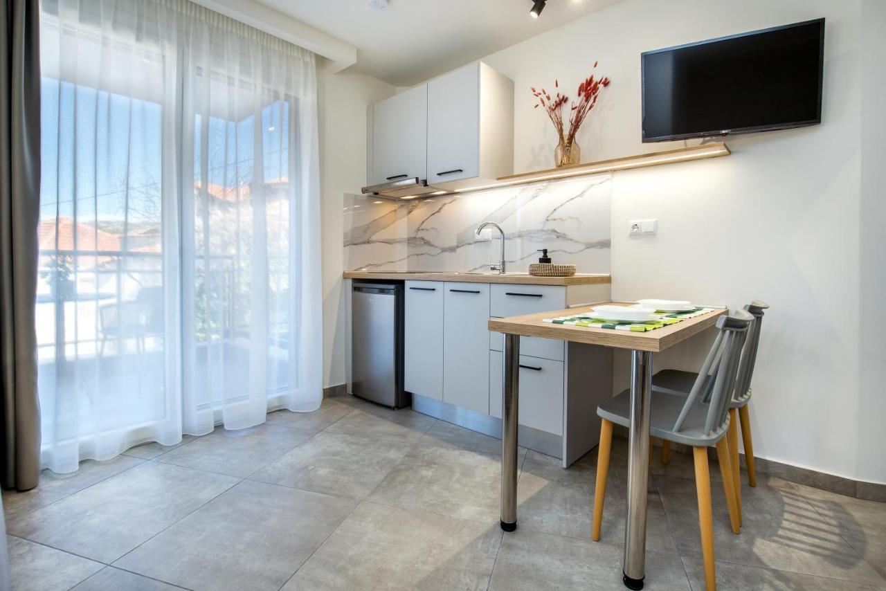 Alla Strada - Micro Suites リメナリア エクステリア 写真
