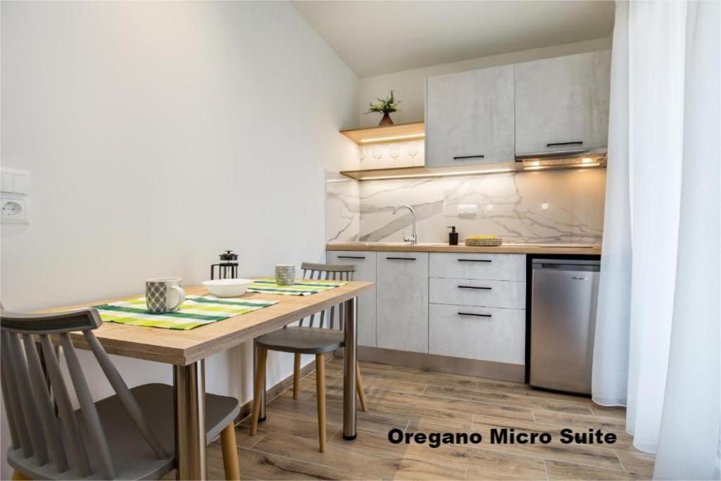 Alla Strada - Micro Suites リメナリア エクステリア 写真